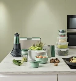 Zout- En Pepermolen, Groen, Set Van 2 Stuks - Joseph Joseph | Editions 17 Zout- En Pepermolen, Groen, Set Van 2 Stuks - Joseph Joseph | Editions -Kookgerei Koning Verkoop 1117x1200 3