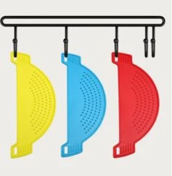 Merkloos Vergiet - Afgietdeksel Met Handvaten - Afgiethulp - Zeef - Afgieten - Solide Compacte Afgietdeksel - Rood -Kookgerei Koning Verkoop 1170x1200 11