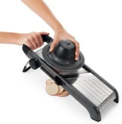 OXO Good Grips Mandoline Chef 2.0 -Kookgerei Koning Verkoop 1175x1200 4