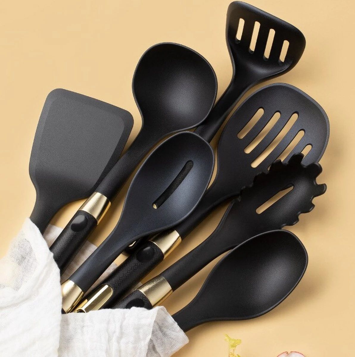 Levabe Zwart Gouden Keukengerei Set Met Houder 7 Delig - Hittebestendig - BPA Vrij - Koken - Nylon - Stainnless Steel - Keuken Gerei 7 Levabe Zwart Gouden Keukengerei Set Met Houder 7 Delig - Hittebestendig - BPA Vrij - Koken - Nylon - Stainnless Steel - Keuken Gerei - Afbeelding 7