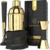 Cocktail Set Van BarDeluxe® - 3-Delig - 750ml Cocktail Shaker - Jigger / Maatbeker - Cocktail Stamper - Inclusief Nederlandstalig Receptenboek + Bewaarhoes - Goud