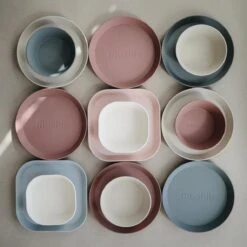 Mushie - Kinderservies Borden Vierkant (Set Van 2) - Borden - Sage 24 Mushie - Kinderservies Borden Vierkant (Set Van 2) - Borden - Sage -Kookgerei Koning Verkoop 1198x1200 27