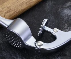 Knoflookpers - Luxe Knoflookpers - Stevige Knoflookpers - Knoflookpers RVS - Roestvrijstaal -Kookgerei Koning Verkoop 1200x1000 13