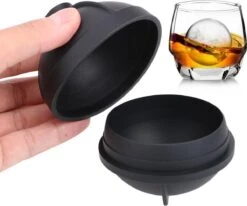 VITAMO Perfecte IJsballen Set Van 4 STUKS - Grote Whiskey IJsballenvorm - Ronde Whisky Stones - IJsklontjes - Cocktails - Frisdrank - Lekvrij - Siliconen - IJsblokjesvorm - Ø 6 Cm Groot - Zwart - Cadeau Tip -Kookgerei Koning Verkoop 1200x1003 7