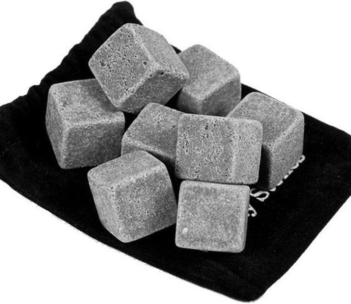 9 Stuks Whisky Stenen Inclusief Opberghoes - Herbruikbare Ijsblokjes - Natuursteen - Koelsteen- Whiskey Stones - Ice Cubes - Cool Stones 9 9 Stuks Whisky Stenen Inclusief Opberghoes - Herbruikbare Ijsblokjes - Natuursteen - Koelsteen- Whiskey Stones - Ice Cubes - Cool Stones - Afbeelding 9