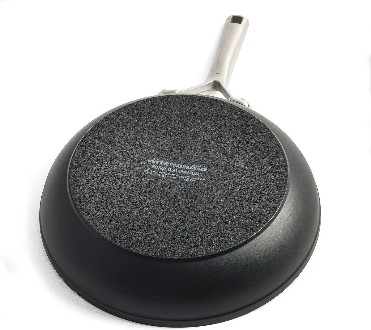 KitchenAid Hard Geanodiseerd Aluminium Koekenpannenset ø20+24+28cm - Zwart - Inductie 6 KitchenAid Hard Geanodiseerd Aluminium Koekenpannenset ø20+24+28cm - Zwart - Inductie - Afbeelding 6