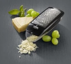 Boska Easy Grater - Tafelrasp - RVS - Zwart - Met Opvangbakje -Kookgerei Koning Verkoop 1200x1075 4