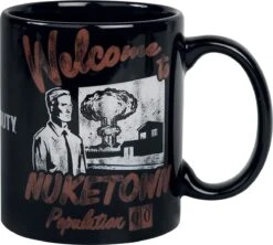 Pyramid International Cadeauset - Call Of Duty: Everygreen Nuketown - Mok, Onderzetter En Sleutelhanger -Kookgerei Koning Verkoop 1200x1078