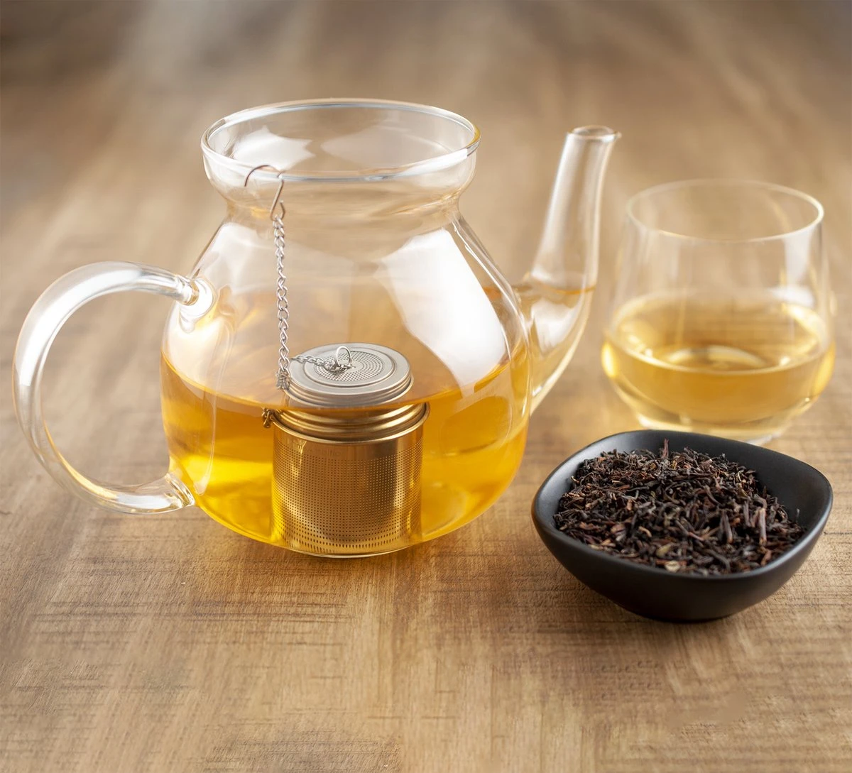 PrimeAmbition - 2 Stuks Theezeef En Theetip Voor Losse Thee - Extra Fijne Filter - Thee Ei Set Met Schoteltje Voor Theezakjes 2 PrimeAmbition - 2 Stuks Theezeef En Theetip Voor Losse Thee - Extra Fijne Filter - Thee Ei Set Met Schoteltje Voor Theezakjes - Afbeelding 2