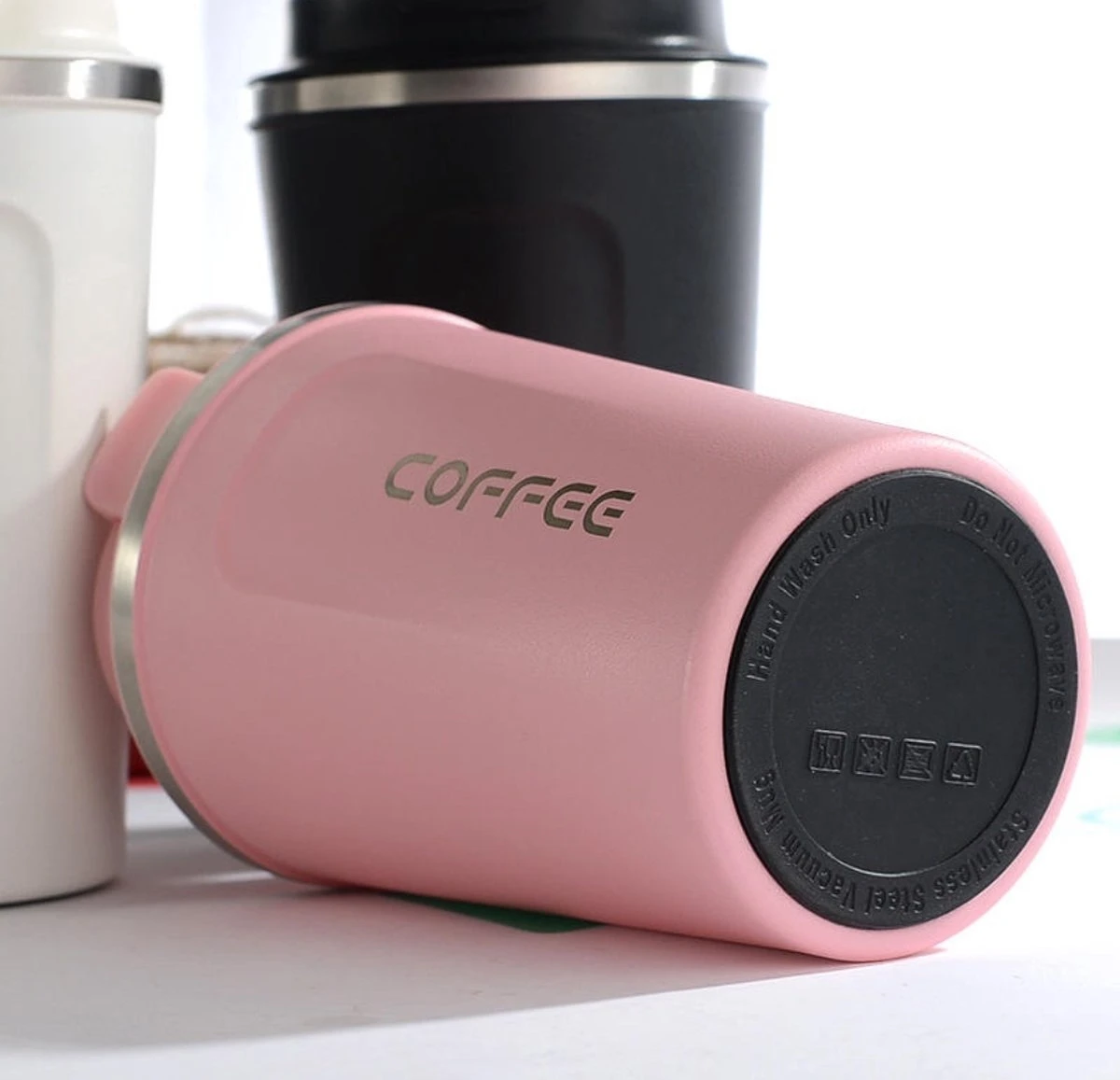 Thermosbeker - Koffiebeker To Go - Travel Mug - Dubbelwandig, RVS & Lekvrij - Thermosbeker Koffie - 380 ML – Roze 4 Thermosbeker - Koffiebeker To Go - Travel Mug - Dubbelwandig, RVS & Lekvrij - Thermosbeker Koffie - 380 ML – Roze - Afbeelding 4