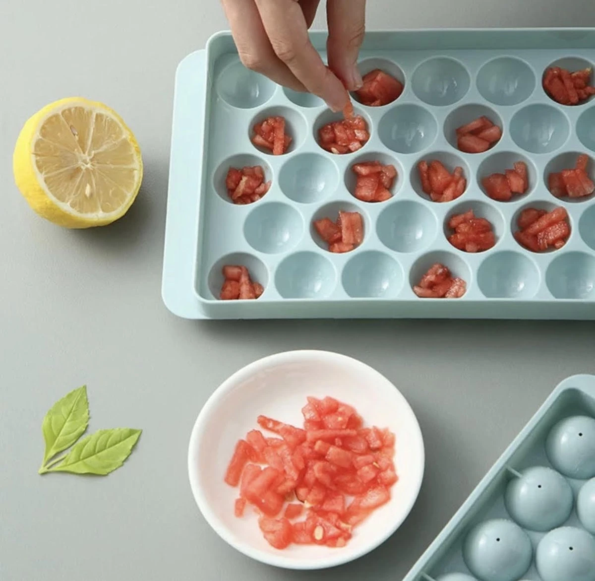 Merkloos Ronde Ijsblokjesvorm Met Deksel Mintgroen- 33 Ronde Ijsblokjes Vorm- Ijsvormpjes Maker- Bioplastic- Stofvrij- Ice Cube- Herbruikbaar- Keukengadgets 2 Merkloos Ronde Ijsblokjesvorm Met Deksel Mintgroen- 33 Ronde Ijsblokjes Vorm- Ijsvormpjes Maker- Bioplastic- Stofvrij- Ice Cube- Herbruikbaar- Keukengadgets - Afbeelding 2