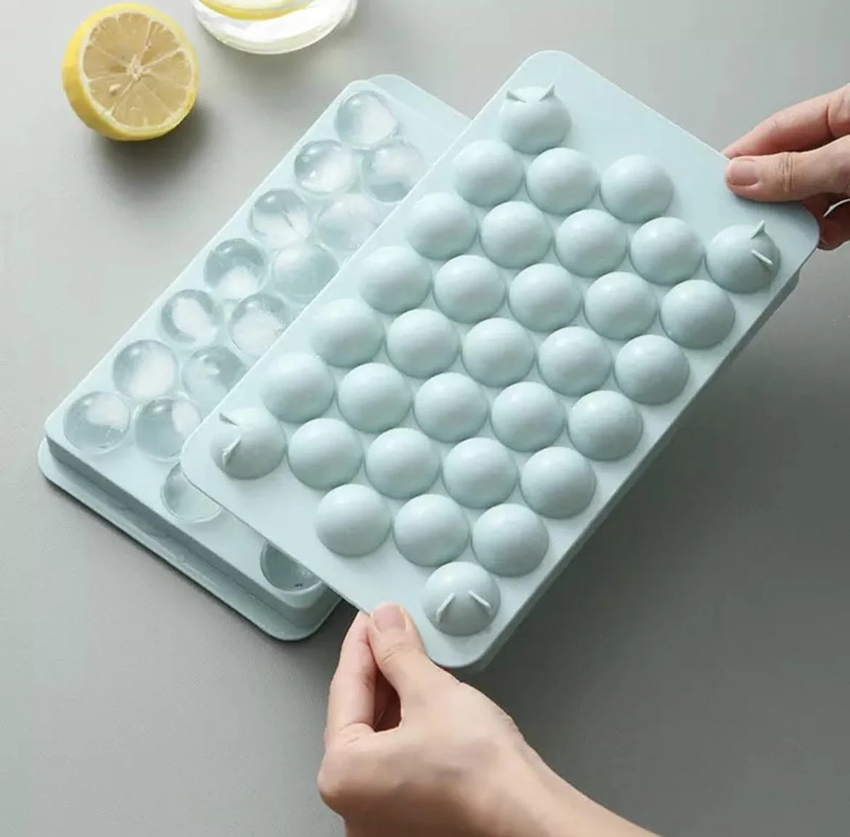 Merkloos Ronde Ijsblokjesvorm Met Deksel Mintgroen- 33 Ronde Ijsblokjes Vorm- Ijsvormpjes Maker- Bioplastic- Stofvrij- Ice Cube- Herbruikbaar- Keukengadgets 1 Merkloos Ronde Ijsblokjesvorm Met Deksel Mintgroen- 33 Ronde Ijsblokjes Vorm- Ijsvormpjes Maker- Bioplastic- Stofvrij- Ice Cube- Herbruikbaar- Keukengadgets