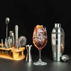 UNBOX Cocktail Set - Cocktail Shaker - Cocktail Shaker Set - Cocktailset Met Bamboe Standaard - Inclusief Nederlands Receptenboekje -Kookgerei Koning Verkoop 1200x1196 40