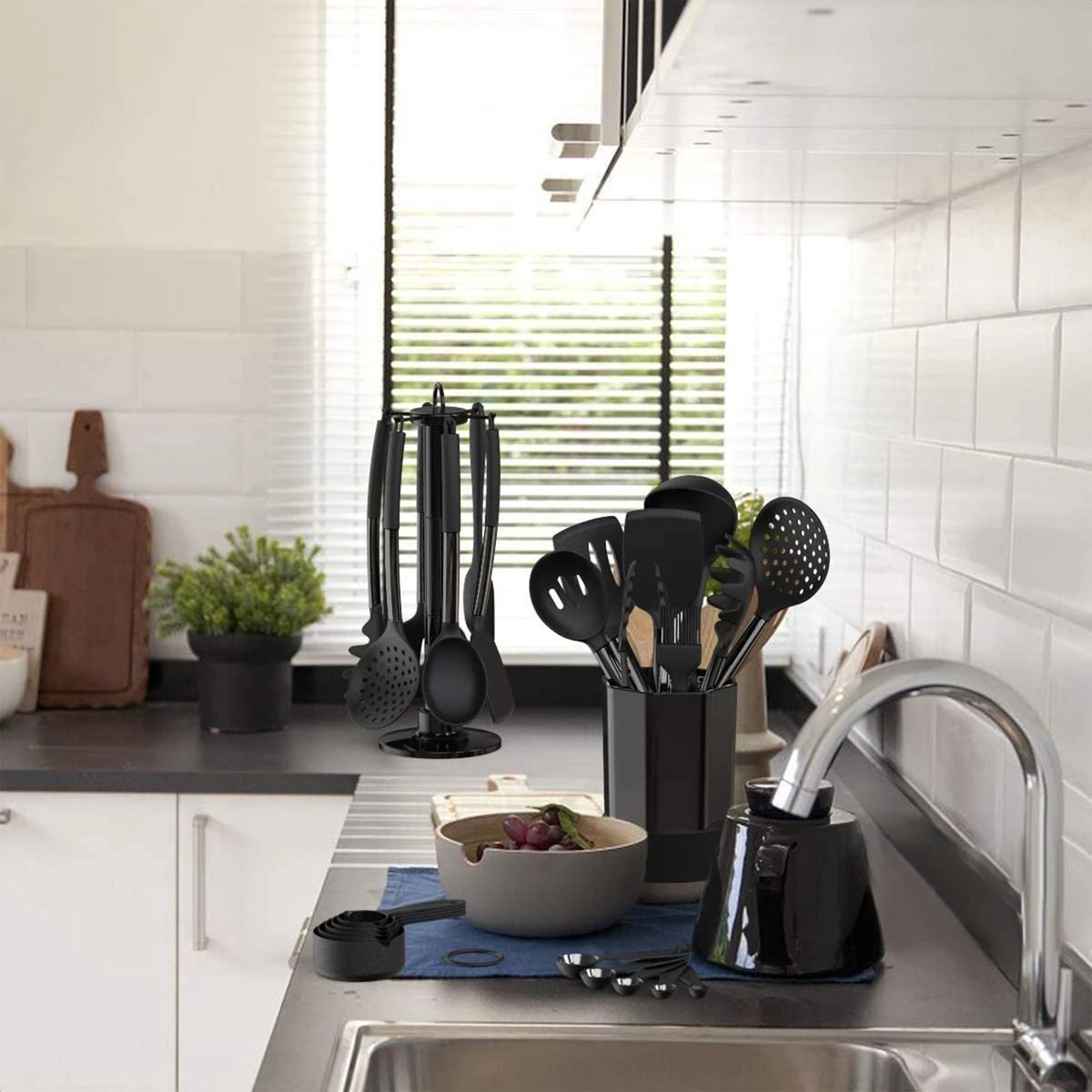 Strex Keukengerei Set Met Houder 15 Delig - Hittebestendig / BPA Vrij / Siliconen - Keuken Gerei 9 Strex Keukengerei Set Met Houder 15 Delig - Hittebestendig / BPA Vrij / Siliconen - Keuken Gerei - Afbeelding 9