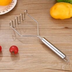 YUGN Pureestamper Aardappelstamper Stamper - Pureerder Stampotstamper - RVS - Cadeau Tip -Kookgerei Koning Verkoop 1200x1200 1533