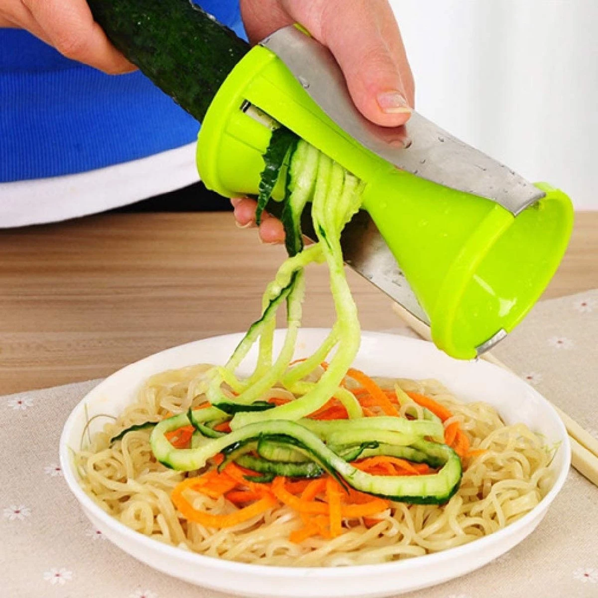 Doodadeals® | Spirelli Spiraalsnijder | Courgettesnijder Voor Slierten | Spiraalsnijder Courgette | Spiraalsnijder Groente | Spiralizer | Zwart 3 Doodadeals® | Spirelli Spiraalsnijder | Courgettesnijder Voor Slierten | Spiraalsnijder Courgette | Spiraalsnijder Groente | Spiralizer | Zwart - Afbeelding 3
