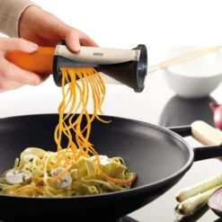 GEFU Spirelli Spiraalsnijder - Zwart 33 GEFU Spirelli Spiraalsnijder - Zwart -Kookgerei Koning Verkoop 1200x1200 2022