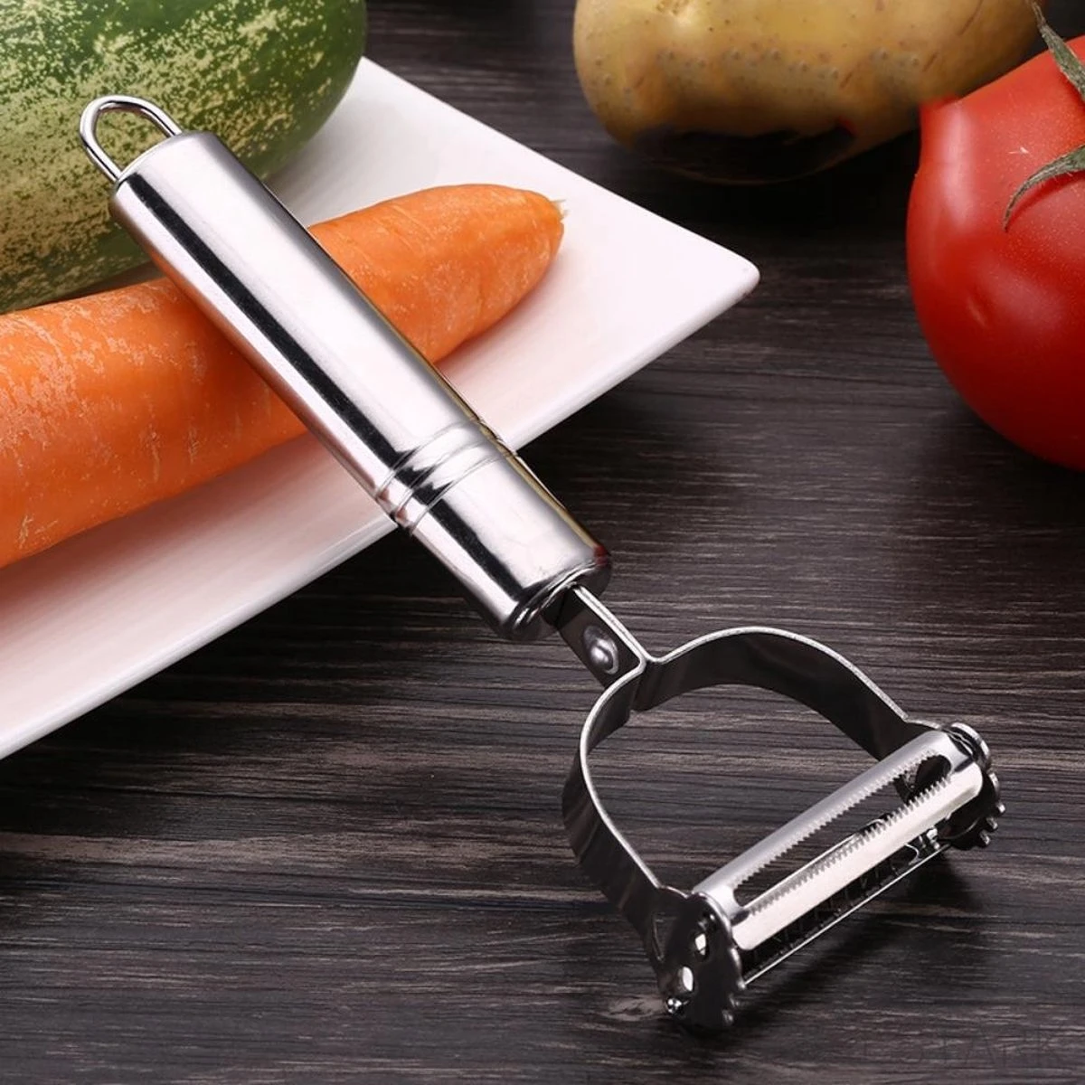 ESTARK® Dunschiller - Julienne & Groenteschiller - Groentesnijder - Uiensnijder - Spiraalsnijder - Juliennerasp - Juliennesnijder - Sliertensnijder - Multifunctionele Groenten Schiller Aardappel Schiller - Dunschiller RVS 5 ESTARK® Dunschiller - Julienne & Groenteschiller - Groentesnijder - Uiensnijder - Spiraalsnijder - Juliennerasp - Juliennesnijder - Sliertensnijder - Multifunctionele Groenten Schiller Aardappel Schiller - Dunschiller RVS - Afbeelding 5