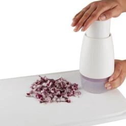 Zyliss E910012 Uienhakker Wit - RVS Mesjes 8 Zyliss E910012 Uienhakker Wit - RVS Mesjes -Kookgerei Koning Verkoop 1200x1200 2078