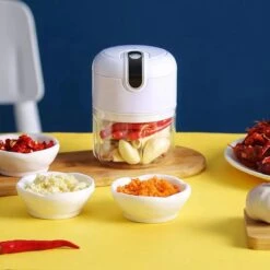 Elektrische Uiensnijder – Groentesnijder – Mini Chopper – Draadloze Keukensnijder – Oplaadbaar – Hakmolen – Mini Blender -Kookgerei Koning Verkoop 1200x1200 2106