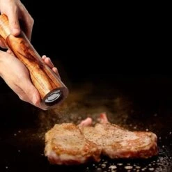 VITAMO™ Peper En Zoutmolen Set Van Acacia Hout Met Keramische Maalschijven - Grove En Fijne Maling - Instelbaar - Handmatig - Duurzaam En Tijdloos Acaciahout -Kookgerei Koning Verkoop 1200x1200 2310