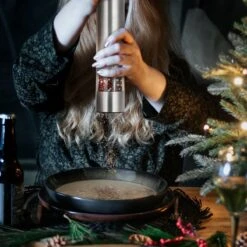 Elektrische Zout- En Pepermolen - Set 2 Stuks - RVS - Met LED-verlichting - Grofheid Verstelbaar 11 Elektrische Zout- En Pepermolen - Set 2 Stuks - RVS - Met LED-verlichting - Grofheid Verstelbaar -Kookgerei Koning Verkoop 1200x1200 2367