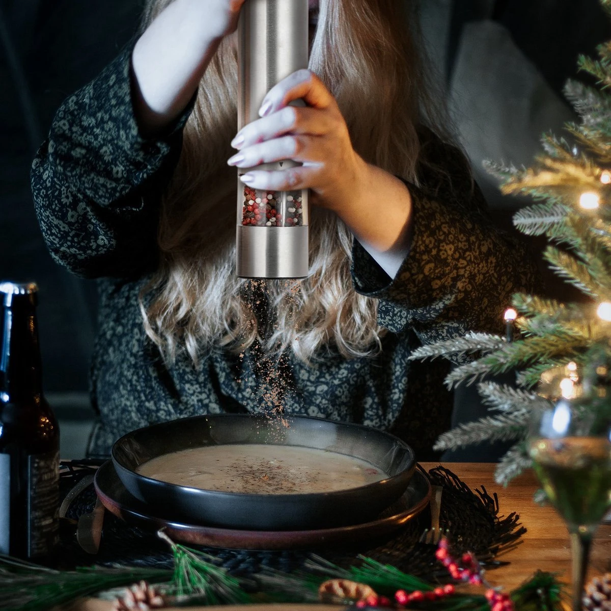 Elektrische Zout- En Pepermolen - Set 2 Stuks - RVS - Met LED-verlichting - Grofheid Verstelbaar 5 Elektrische Zout- En Pepermolen - Set 2 Stuks - RVS - Met LED-verlichting - Grofheid Verstelbaar - Afbeelding 5