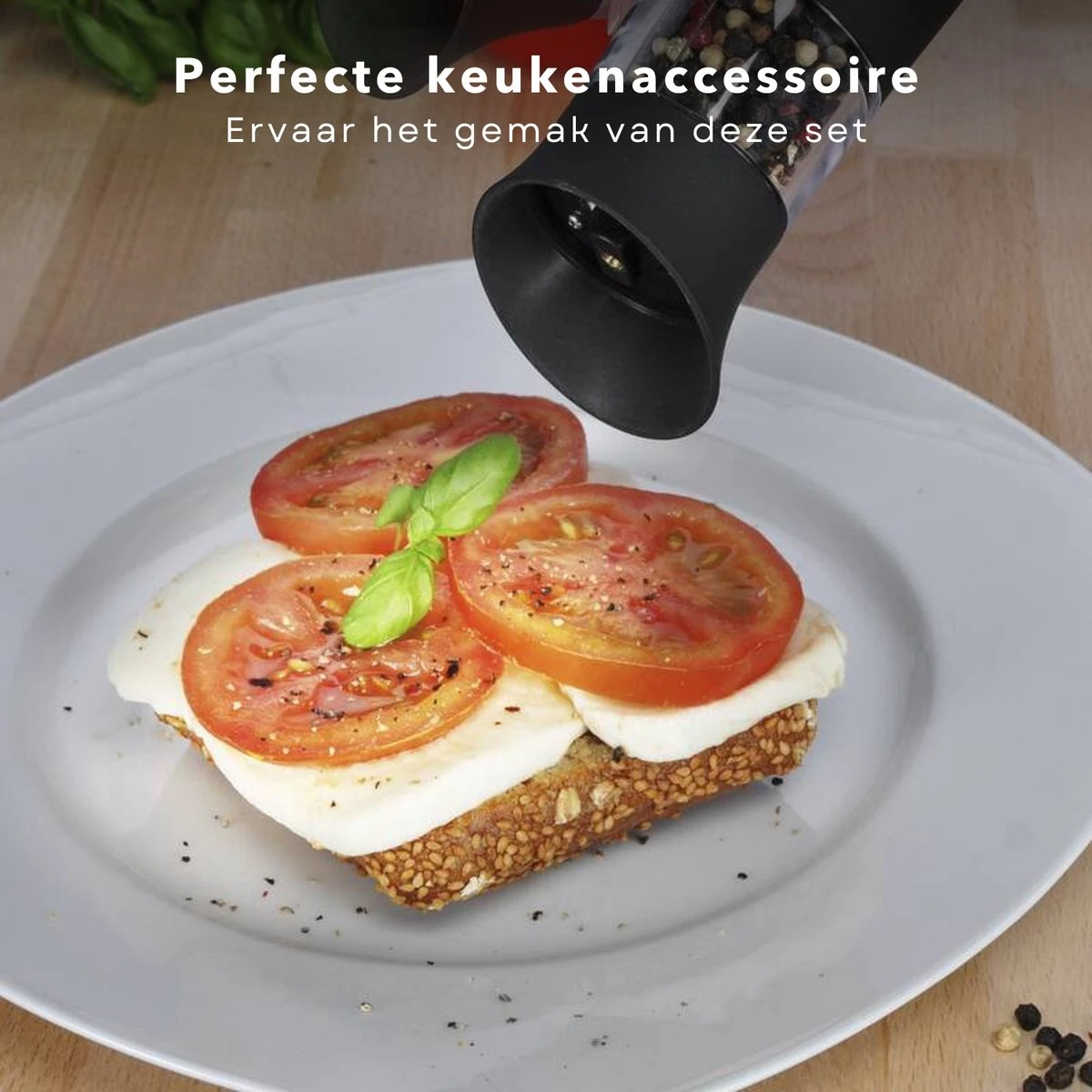 Cheqo® Elektrische Peper & Zoutmolen - Peper En Zoutmolen Set - Elektrisch - Zout Pepermolen Op Batterijen - Instelbare Grofheid - Kruidenmolen - 2 Stuks 5 Cheqo® Elektrische Peper & Zoutmolen - Peper En Zoutmolen Set - Elektrisch - Zout Pepermolen Op Batterijen - Instelbare Grofheid - Kruidenmolen - 2 Stuks - Afbeelding 5