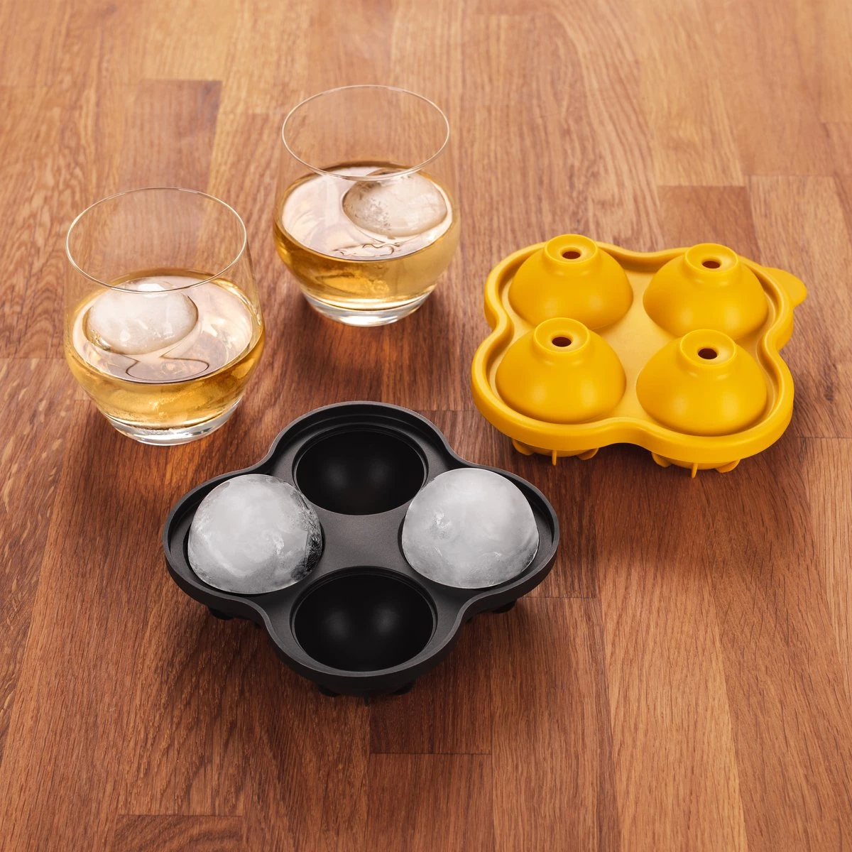 Blumtal Bollen IJsblokjesvorm - 2 X 4 IJsblokjes - Hoogwaardig Siliconen - 8 Stuks - 5 Cm - Zwart / Geel 6 Blumtal Bollen IJsblokjesvorm - 2 X 4 IJsblokjes - Hoogwaardig Siliconen - 8 Stuks - 5 Cm - Zwart / Geel - Afbeelding 6