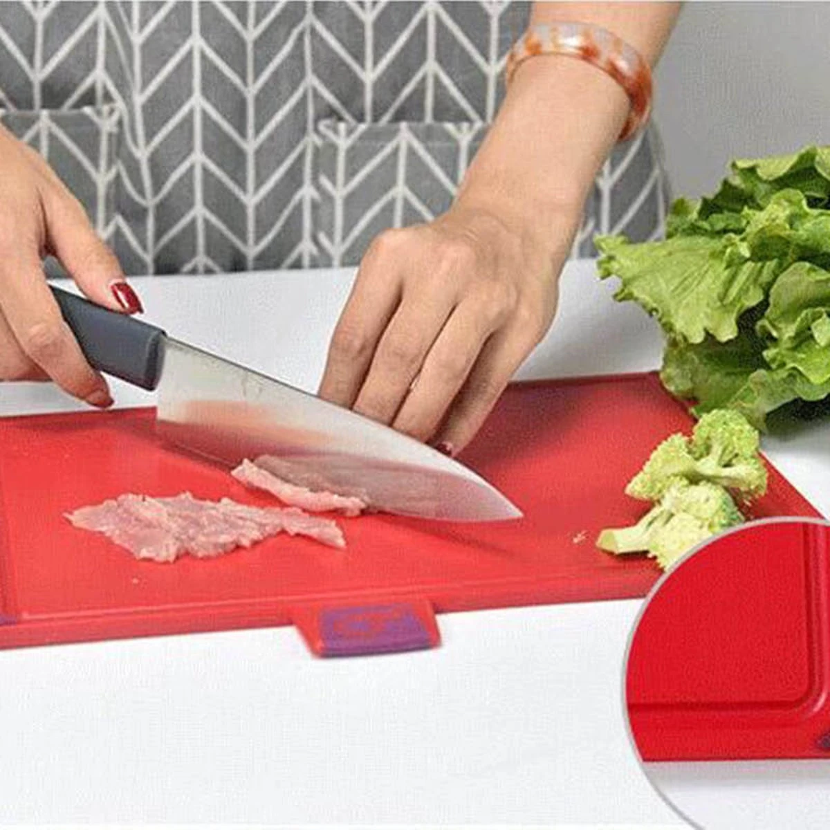 Joseph Joseph Folio Kunststof Snijplanken Set Met 4 Messen En Houder - Kunststof - Vaatwasserbestendig En Opbergkoffer En Gemakkelijk Toegankelijk Vaatwasmachinebestendig Antislip Groot Zilver 5 Joseph Joseph Folio Kunststof Snijplanken Set Met 4 Messen En Houder - Kunststof - Vaatwasserbestendig En Opbergkoffer En Gemakkelijk Toegankelijk Vaatwasmachinebestendig Antislip Groot Zilver - Afbeelding 5