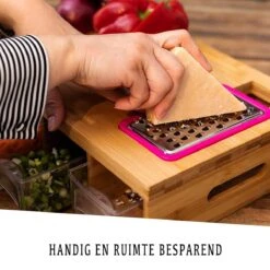 TammaT® Snijplank Hout - Met Opvangbakken - Bamboe Snijplank - Met Rasp - Stapelbaar Voorraadbakjes - Keuken Accessoires - Groentesnijder - Snijplank Hout - BBQ -Kookgerei Koning Verkoop 1200x1200 2955