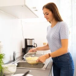 Relaxdays Vergiet Rvs - Zeef 26 Cm - Fijnmazige Keuken-vergiet - Keukengerei -Kookgerei Koning Verkoop 1200x1200 3262