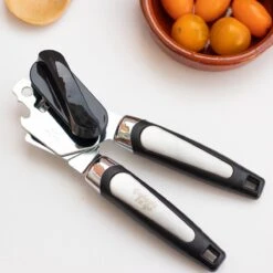 GadgetsToGo H-001 - Hand Blikopener - Ultra Scherp - Anti-slip Handvat - RVS 10 GadgetsToGo H-001 - Hand Blikopener - Ultra Scherp - Anti-slip Handvat - RVS -Kookgerei Koning Verkoop 1200x1200 3357