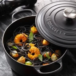 Le Creuset Signature Braadpan - 4,2 L - 24 Cm - Zwart -Kookgerei Koning Verkoop 1200x1200 3841