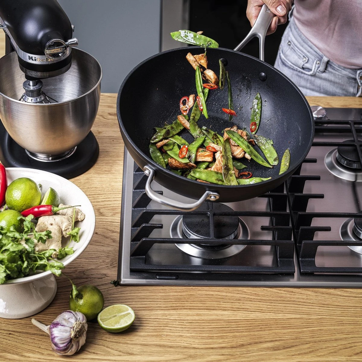 KitchenAid Hard Geanodiseerd Aluminium Wok ø30cm - Zwart - Inductie - Anti-aanbak 8 KitchenAid Hard Geanodiseerd Aluminium Wok ø30cm - Zwart - Inductie - Anti-aanbak - Afbeelding 8