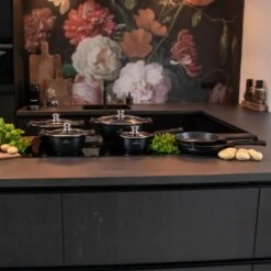 Herenthal Inductie Pannenset - Luxe 10-delige Koekenpanset - Voor Alle Warmtebronnen - Met Glazen Deksels En Koudgrepen - Zwart 14 Herenthal Inductie Pannenset - Luxe 10-delige Koekenpanset - Voor Alle Warmtebronnen - Met Glazen Deksels En Koudgrepen - Zwart -Kookgerei Koning Verkoop 1200x1200 4213
