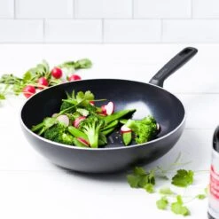 GreenPan Memphis Keramische Wokpan - Ø 28 Cm - PFAS-vrij -Kookgerei Koning Verkoop 1200x1200 4287