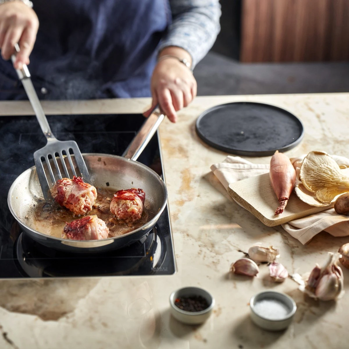 Demeyere Classico 3 RVS Koekenpan – Koekenpan Inductie - 28 Cm – PTFE-vrij 5 Demeyere Classico 3 RVS Koekenpan – Koekenpan Inductie - 28 Cm – PTFE-vrij - Afbeelding 5