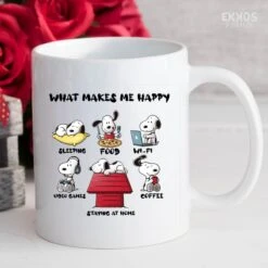 What Makes Snoopy Mok - Peanuts - Grappige Cadeautjes - Valentijn Cadeautje Voor Hem - Valentijn Cadeautje Voor Haar - Moederdag Cadeau - Valentijdag Cadeau - Cadeau Voor Vrouw - Mokken En Bekers - Cadeau Voor Moeder - Mama Cadeau - Koffiemok -Kookgerei Koning Verkoop 1200x1200 463
