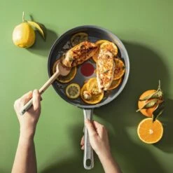 Tefal Renew+ Keramische Hapjespan - Ø 24 Cm - Met Deksel 20 Tefal Renew+ Keramische Hapjespan - Ø 24 Cm - Met Deksel -Kookgerei Koning Verkoop 1200x1200 4856