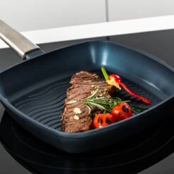 Westinghouse Performance Series - Grillpan Inductie 28cm - Luxe Grillpan - Blauw - Steakpan - Geschikt Voor Alle Warmtebronnen Inclusief Inductie En Ovenbestendig -Kookgerei Koning Verkoop 1200x1200 4942