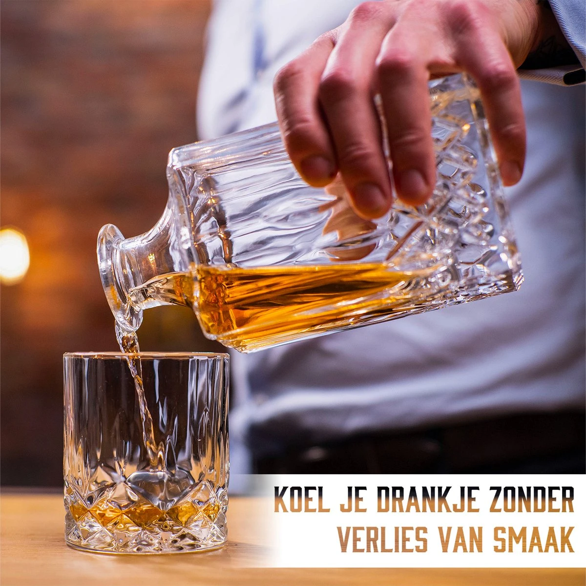 Whisiskey Whiskey Karaf - Klassiek - Whiskey Glazen - Luxe Whiskey Karaf Set - 0,9 L – Decanteer Set - Whisky Set - Incl. 2 Tumbler Glazen - Peaky Blinders - Cadeau Voor Man & Vrouw 3 Whisiskey Whiskey Karaf - Klassiek - Whiskey Glazen - Luxe Whiskey Karaf Set - 0,9 L – Decanteer Set - Whisky Set - Incl. 2 Tumbler Glazen - Peaky Blinders - Cadeau Voor Man & Vrouw - Afbeelding 3