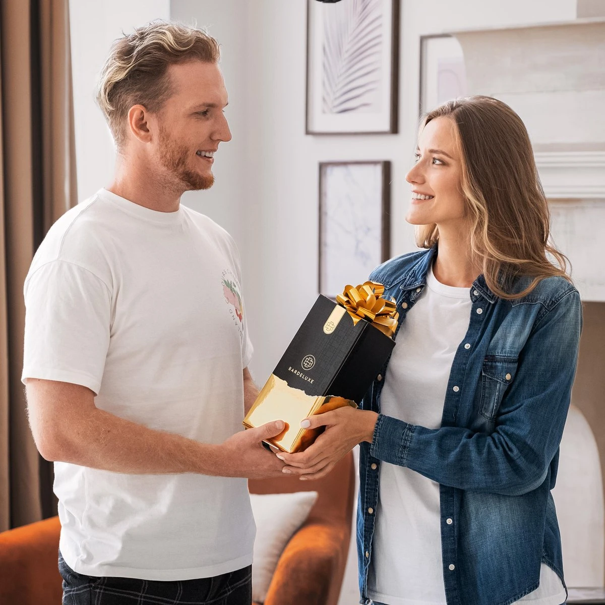 Cocktail Set Van BarDeluxe® - 3-Delig - 750ml Cocktail Shaker - Jigger / Maatbeker - Cocktail Stamper - Inclusief Nederlandstalig Receptenboek + Bewaarhoes - Zilver 3 Cocktail Set Van BarDeluxe® - 3-Delig - 750ml Cocktail Shaker - Jigger / Maatbeker - Cocktail Stamper - Inclusief Nederlandstalig Receptenboek + Bewaarhoes - Zilver - Afbeelding 3