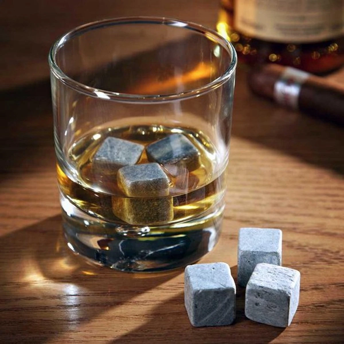 9 Stuks Whisky Stenen Inclusief Opberghoes - Herbruikbare Ijsblokjes - Natuursteen - Koelsteen- Whiskey Stones - Ice Cubes - Cool Stones 8 9 Stuks Whisky Stenen Inclusief Opberghoes - Herbruikbare Ijsblokjes - Natuursteen - Koelsteen- Whiskey Stones - Ice Cubes - Cool Stones - Afbeelding 8