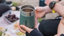 Stanley The Everyday GO Tumbler 0,3 L - Beker - Hammertone Green -Kookgerei Koning Verkoop 1200x675 2