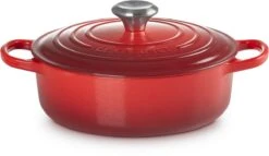 Le Creuset - Gietijzeren - Lage Braadpan - 24cm - Kersenrood -Kookgerei Koning Verkoop 1200x695 11