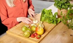 Zindoo Bamboe Snijplank Met Saprand - Werkblad - Aanrecht Snijplank - Bamboo Werkblad - Rand Voor Stabiliteit - Broodplank - FSC Bamboe - Duurzaam Hout - ZIN-BCB-01 -Kookgerei Koning Verkoop 1200x720 6