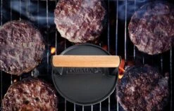 Schutzit - Hamburgerpers XL - Gietijzer - Extra Zwaar - 17,5 Cm - BBQ Accesoires - Hamburgermaker - Grill Hamburger Press - Smash Burger Maker -Kookgerei Koning Verkoop 1200x766 7