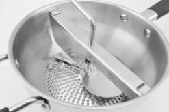 Passeerzeef - Roerzeef - Incl. 3 Inzetstukken - Passe Vite - Luxe Passeerzeef - RVS 8 Passeerzeef - Roerzeef - Incl. 3 Inzetstukken - Passe Vite - Luxe Passeerzeef - RVS -Kookgerei Koning Verkoop 1200x798 26