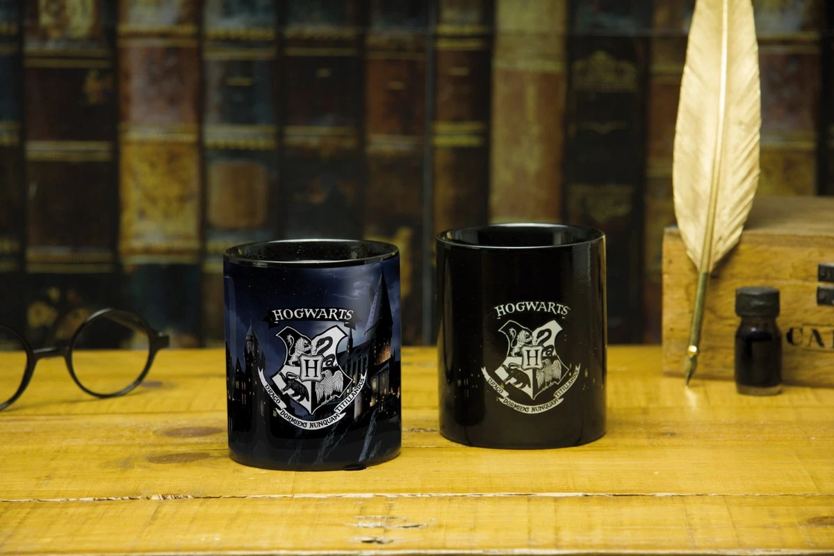 Harry Potter: Hogwarts - Kleurveranderende Beker 4 Harry Potter: Hogwarts - Kleurveranderende Beker - Afbeelding 4